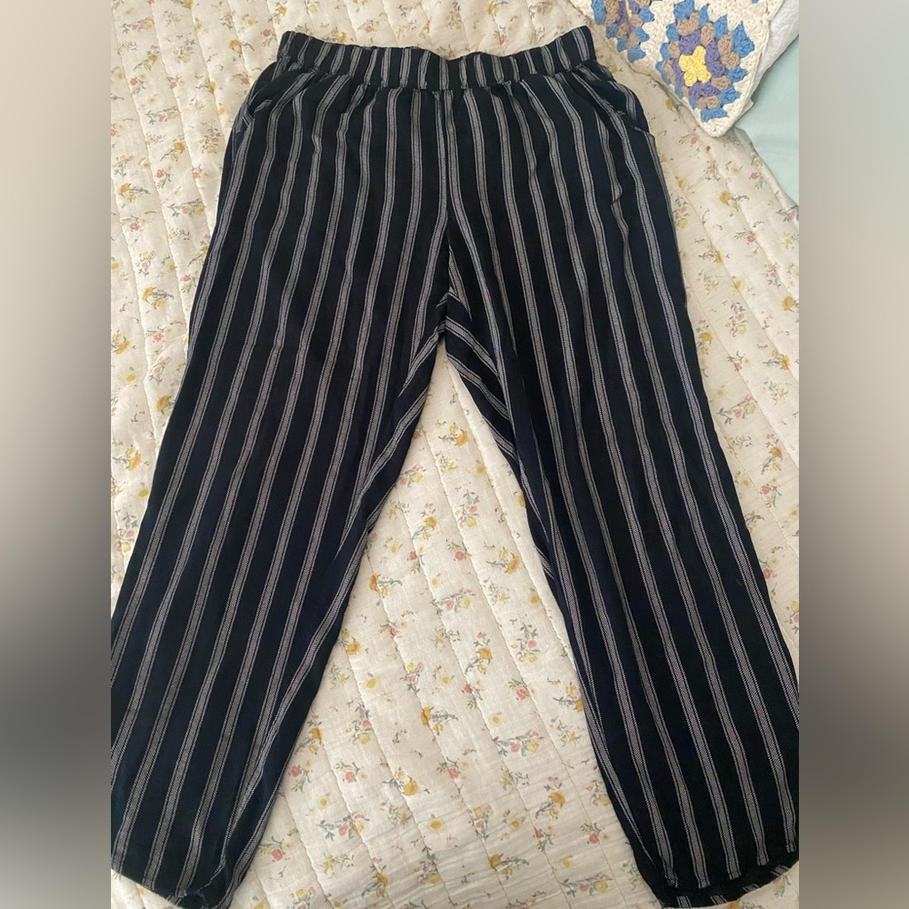 American Eagle Striped Pants